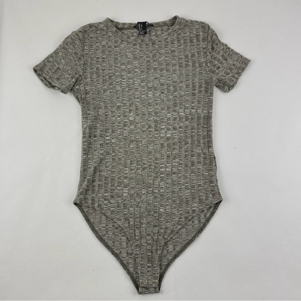 FOREVER 21 short sleeve bodysuit XL black/white
